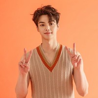 Song Kang menggambarkan istilah flower boy dengan sempurna. Kini penampilannya semakin manly karena membentuk badan. Foto: Instagram