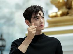 Idol Kpop yang Punya IQ Hampir Setara Albert Einstein