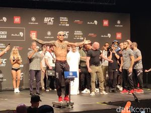 UFC 280: Charles Oliveira Bawa Cinta dari Indonesia