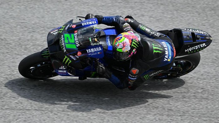 Monster Energy Yamaha MotoGPs Italian rider Franco Morbidelli takes a corner during the third MotoGP free practice at the Sepang International Circuit in Sepang on October 22, 2022, ahead of the Malaysian Grand Prix motorcycle race. (Photo by Mohd RASFAN / AFP) (Photo by MOHD RASFAN/AFP via Getty Images)