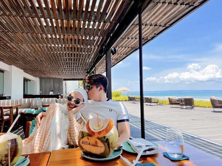 Keseruan Irwansyah Belanja ke Pasar dan Dinner Bareng Zaskia Sungkar