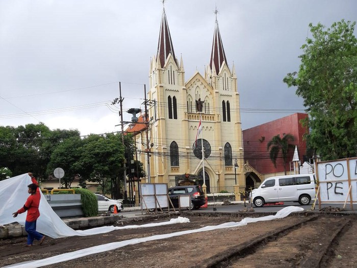 penemuan jalur rel kuno di kota malang diyakini sebagai jalur trem kolonial