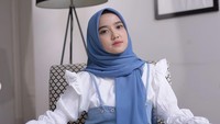 Dalam berbagai unggahan di media sosial, terlihat Wirda Mansur mempromosikan keajaiban sedekah yang ia yakini. Wirda mengaku sedekah Rp 50 juta, kemudian dapat balasan tak terduga berupa mobil impian gratis.