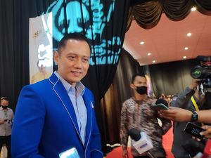 Airlangga Ajak Gabung KIB, AHY: Politik Masih Dinamis