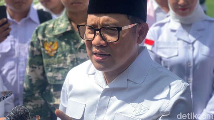Ketum PKB Muhaimin Iskandar saat peringatan hari santri di Tugu Pahlawan Surabaya