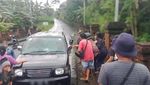Potret Prajurit TNI AD Gagalkan Usaha Bunuh Diri Ibu Muda di Badung