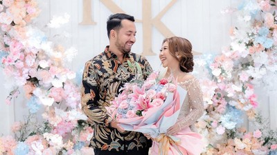 Potret Sumringah Kiky Saputri Dilamar Kekasih Setelah 2 Kali Gagal Nikah