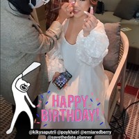 Menurut Kiky, Khairi adalah sosok laki-laki yang baik stelah ayahnya. Awalnya pasti ada rasa, aduh nanti main-main lagi, buang waktu lagi, buang uang, buang air mata lagi. Tapi ternyata nggak, sama Khairi aku nggak pernah nangis, malah dia yang nangis mulu, katanya.Foto: Instagram @windrafotografi