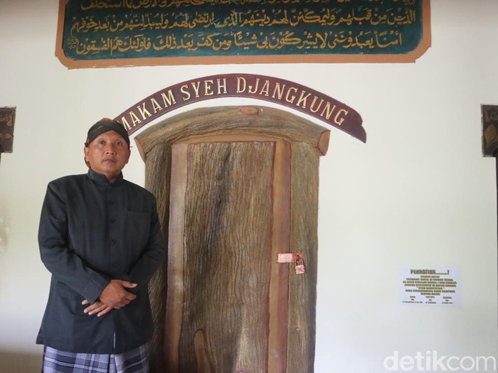 Makam Syekh Djangkung yang ada di Desa Landoh, Kecamatan Kayen, Kabupaten Pati, Jumat (21/10/2022).
