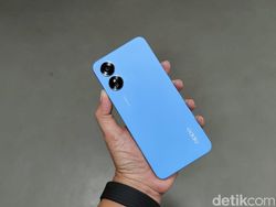 Menggenggam Oppo A17, HP Rp 2 Juta Tampilan Menggoda
