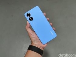 Menggenggam Oppo A17, HP Rp 2 Juta Tampilan Menggoda