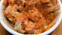 Tampilannya tidak menarik selera ya? Netizen ini pilih makan mashed potato pakai tambahan saus tomat.