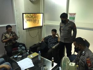 Pamer Alat Vital ke Pramugari, Penumpang Pria Ditangkap di Makassar