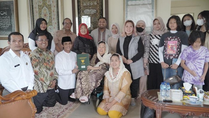 Penyerahan sertifikat tanah yayasan milik Gus Dur oleh Kementerian ATR/BPN (dok. Istimewa)