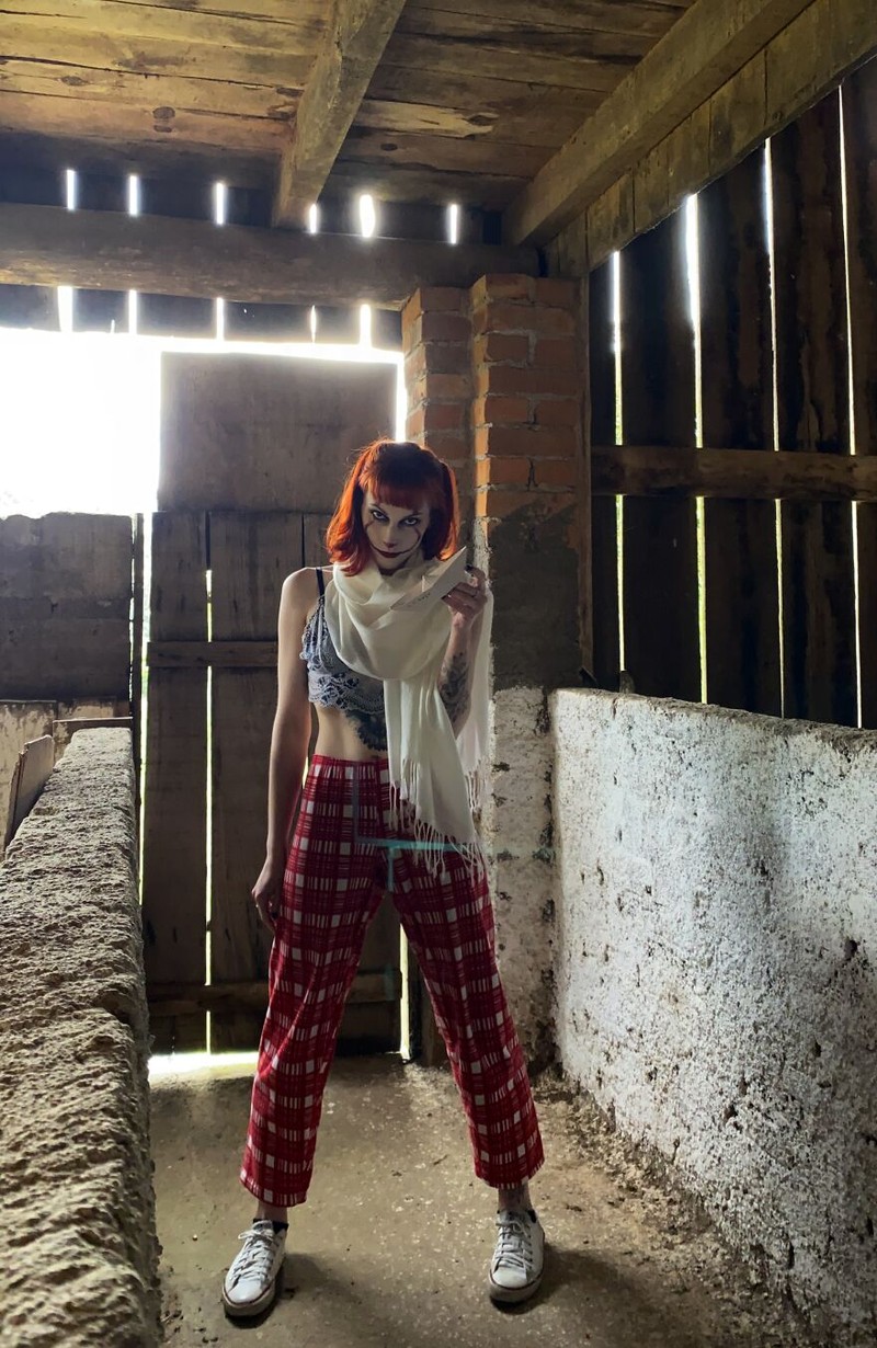 Halloween jatuh pada 31 Oktober setiap tahunnya. Berikut ini adalah kostum Halloween kece yang dibagikan netizen. Bisa jadi ide nih buat pesta kostum.