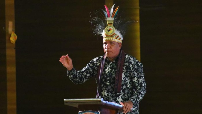 Pj Gubernur Papua Barat Paulus Watterpauw.