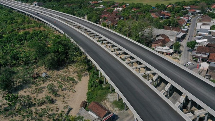Potret Tol Atas Laut Semarang yang Mau Beroperasi Sebentar Lagi Tol Semarang-Demak Seksi 2 sepanjang 16,31 kilometer (km) yakni telah mencapai progres 97,82% ditargetkan beroperasi akhir tahun.