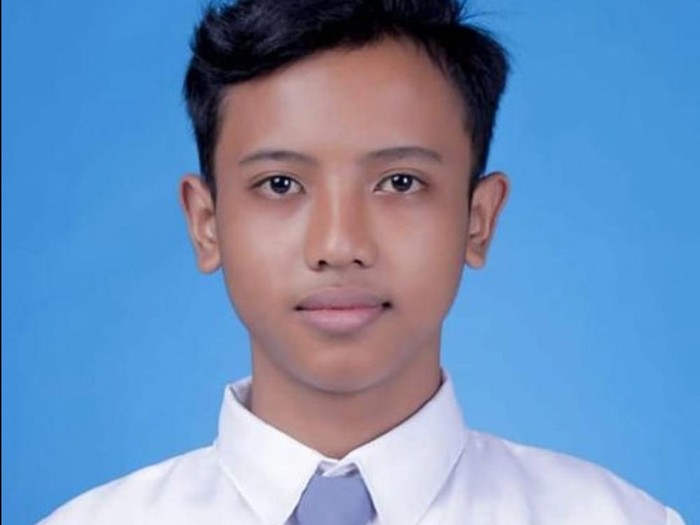 Reyvano adalah korban tewas Kanjuruhan ke-134. Sebelum meninggal dunia, Reyvano sempat dirawat selama 18 hari di RSSA Malang.