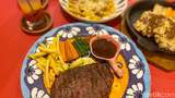 Sensasi Makan Beefsteak Dipadukan dengan Saus Salsa Meksiko