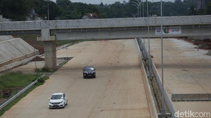 Proyek pembangunan jalan Tol Cimanggis-Cibitung terus dikebut. Ruas tol sepanjang 26,18 km adalah bagian dari jaringan tol lingkar luar Jakarta (JORR) II.