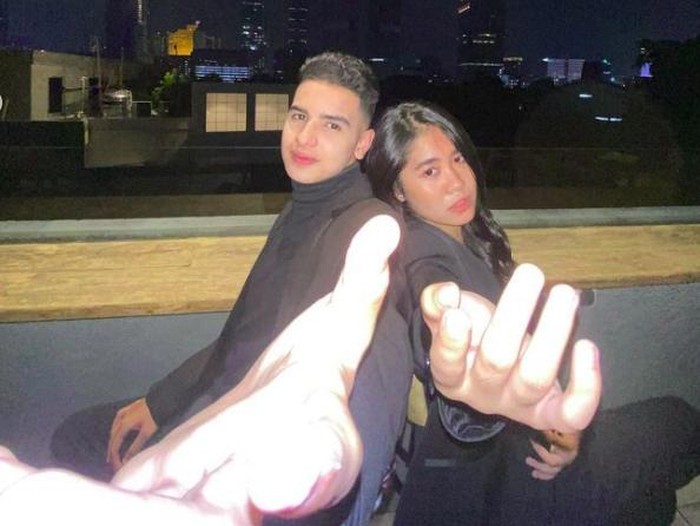 Alifa Lubis Alifa Lubis dan pacar
