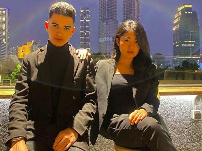 Alifa Lubis Alifa Lubis dan pacar