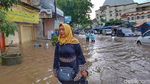 Potret Banjir Dayeuhkolot yang Hambat Lalulintas Warga Bandung