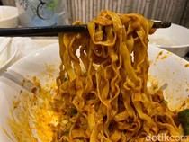 5 Mee Pok Singapura dengan Bakso Ikan yang Enak Ada di Sini