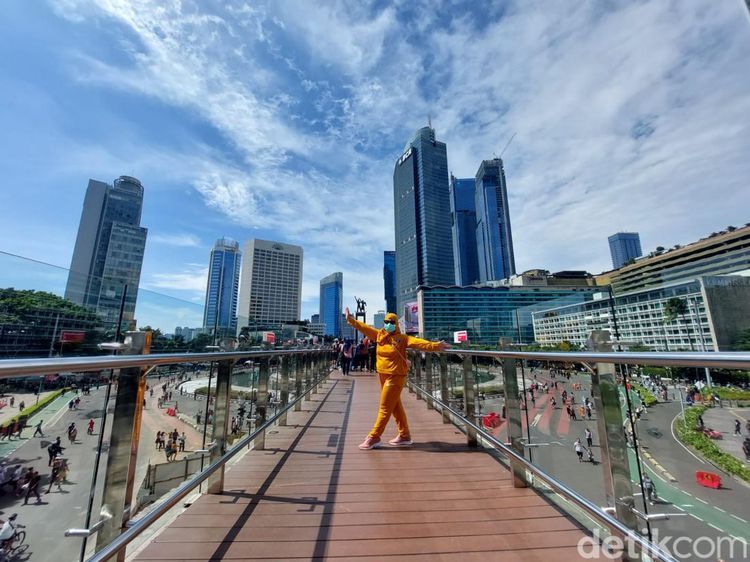Asyiknya CFD di Bundaran HI, Bonus Pemandangan Kota Estetik