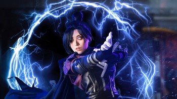 Ini potret lain Larissa saat jadi Wraith. Ia mengaku, projek ini yang paling effort. Bahkan sampai syuting ke Jogja. Foto: (Larissa Rochefort).