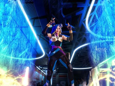 Keren Banget! Potret Cosplayer Larissa Rochefort Jadi Karakter Game