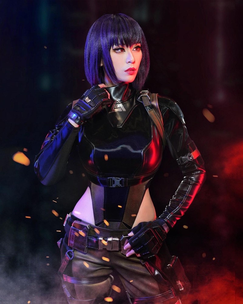 Keren Banget! Potret Cosplayer Larissa Rochefort Jadi Karakter Game