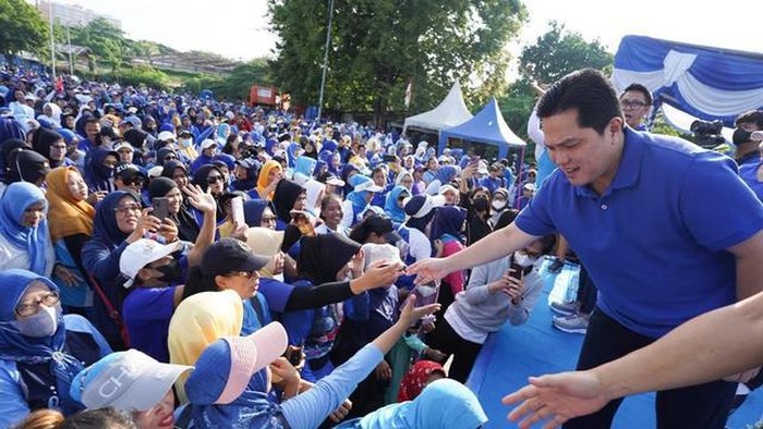 Erick Thohir Berbaju Biru Saat Senam Bareng Ketum PAN (dok Istimewa)