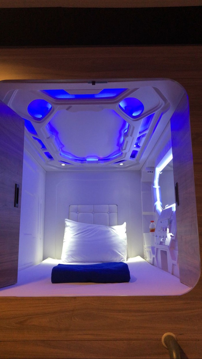 Hotel Kapsul Bandara Ngurah Rai Bali.