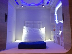 Hotel kapsul di bandara akan sangat memanjakan para traveler yang menjalani pola kerja Work From Anywhere (WFA). Untuk pemesanan hotel kapsul PassGO-Digital Airport Hotel di Bandara I Gusti Ngurah Rai dapat melalui laman www.digitalairporthotel.com, e-mail info-digitalairportbali@capsuleindonesia.com, atau WhatsApp +62-821-4722-9942. Foto: PT Angkasa Pura I