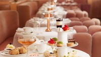 Tentunya berkunjung kemari, harus mencoba rangkaian Afternoon Tea yang paling laris dan terkenal di Sketch. Ada scone, sandwich, marshmallow, hingga teh hangat. Foto: Instagram/Pool