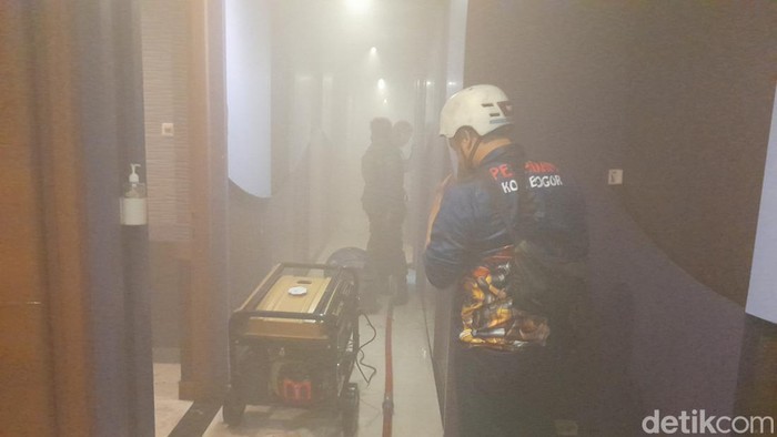 Kebakaran di tempat karaoke di Bogor