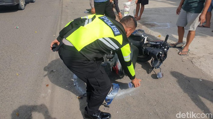 Lokasi kecelakaan kakek pemotor tewas tertabrak pikap di Magetan