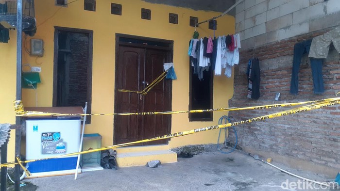 Lokasi penemuan mayat wanita yang diduga dibunuh suaminya di Semarang, Minggu (23/10/2022).