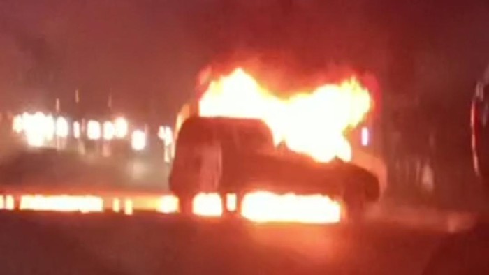 Mobil terbakar Probolinggo
