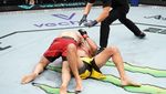 Momen Islam Makhachev Kalahkan Oliveira dan Raih Sabuk Juara