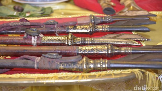 Senjata Pusaka di Arajang Rujab Bupati Bone