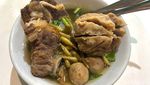 Slurpp! Ada Bakso Janda Kuah Pedas Nikmat Racikan Maidah