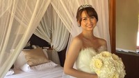 Cantiknya Stefi eks JKT48 memakai gaun putih di hari pernikahannya dnegan Daisuke. Foto: dok. Instagram Stefi eks JKT48