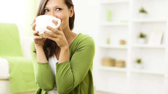 Manfaat Minum Teh Hijau saat Puasa