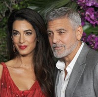 Wanita keturunan Lebanon - Inggris ini dinikahi George Clooney pada 2014. Amal Clooney melahirkan anak kembar pada 2017. Foto: Albert L. Ortega/Getty Images
