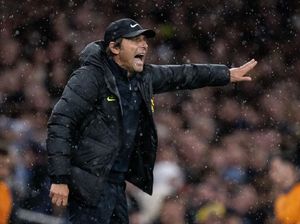 Conte Lihat Badai Cedera Tottenham: Pusing, Pusing, Pusing