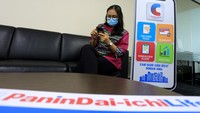Klaim ini merupakan salah satu manfaat tambahan penyakit kritis yaitu Waiver of Premium Plus 65, Smart Crisis Cover Plus, Additional Crisis Cover yang dipasarkan melalui jalur keagenan.