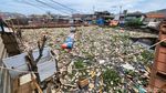 Duh Jorok Banget, Sungai di Tangerang Ini Dipenuhi Sampah