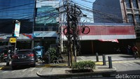 Penataan kabel semrawut sebenarnya sempat dikebut. Hal itu dilakukan untuk menjaga estetika lingkungan sekaligus keselamatan warga.